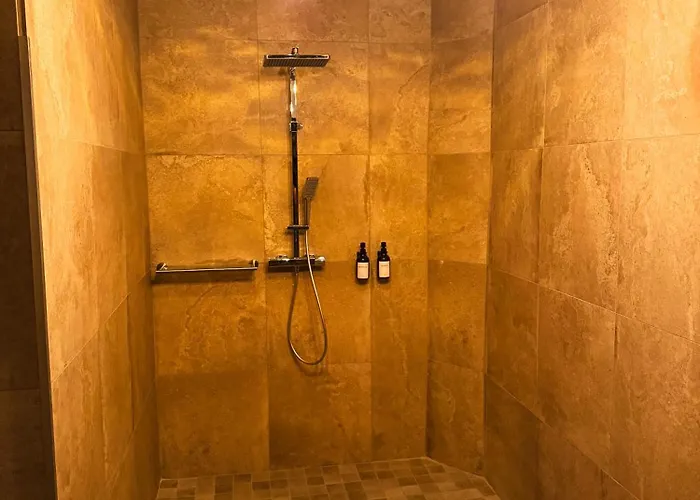 Apartment Time Out 3