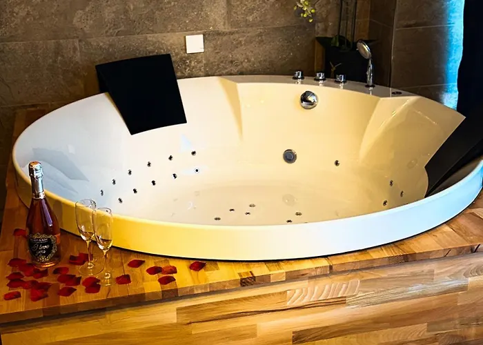 Time Out 3 Apartman *